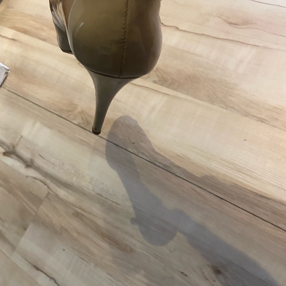 Marc Fisher Platform Heel - image 3